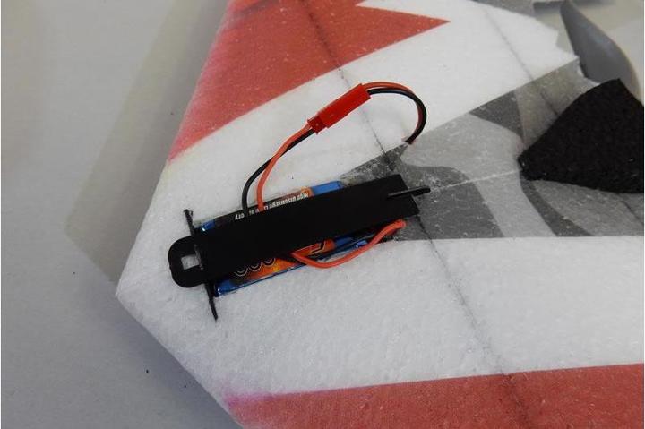 Actual product image Hacker Flying wing Rapier 850 mm ARF (Flying wing)