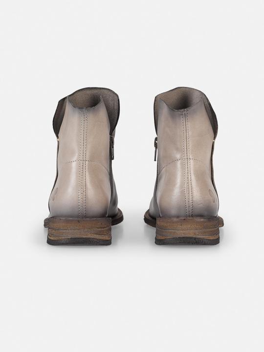 Actual product image Felmini This stiff boot is made from leather. They offer a perfect blend of style and comfort. (40)