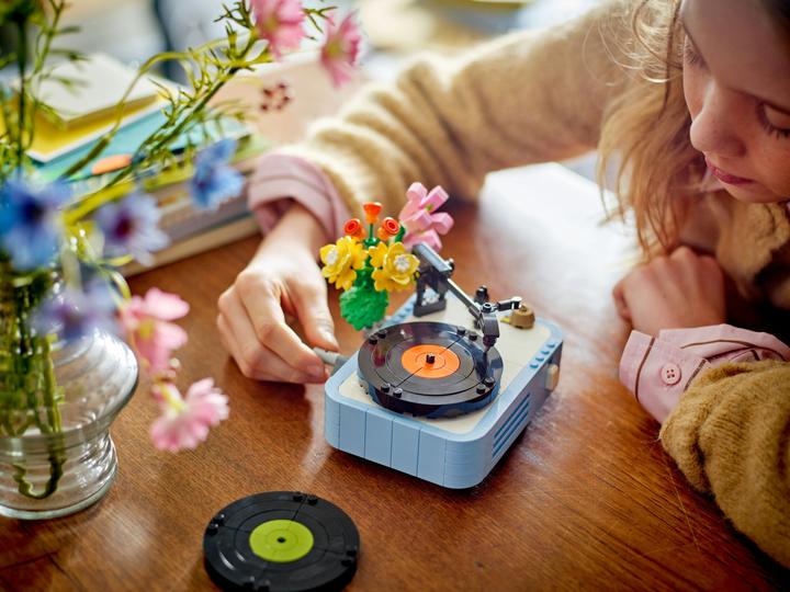 Produktbild LEGO Plattenspieler mit Blumen (31172, LEGO Creator Expert)