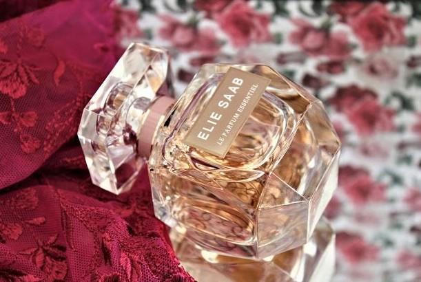 Actual product image Elie Saab Le Parfum Essentiel - Eau de Parfum (Eau de parfum, 50 ml)