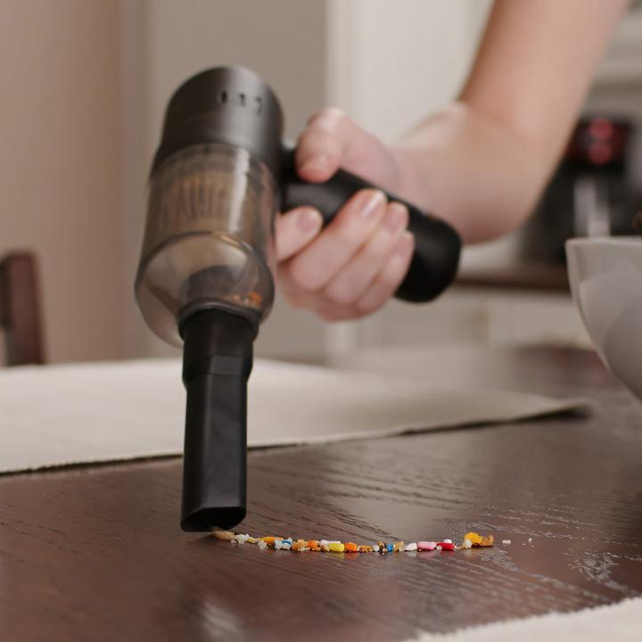 Actual product image Livington Vac and Blow - Cordless hand hoover