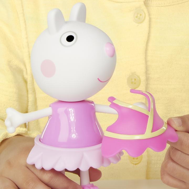 Actual product image Hasbro Peppa Pig Suzy Sheep-Up Figure with 6 Easy-On Fashion Accessories, 6-Inch Doll, Preschool Toys for G