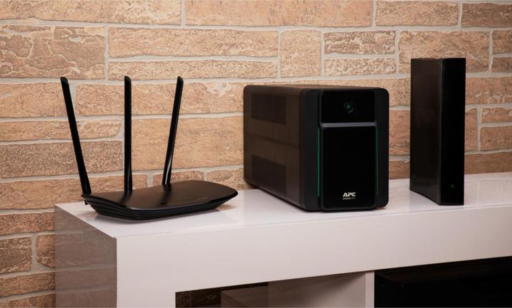 Actual product image APC BX1600MI (1600 VA, 900 W, Line-interactive UPS)