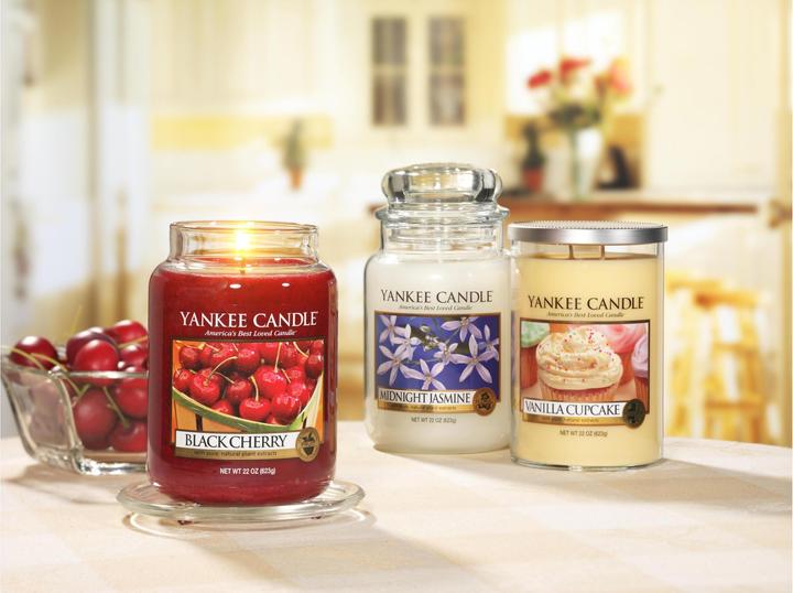 Image du produit Yankee Candle Black Cherry (411 g)