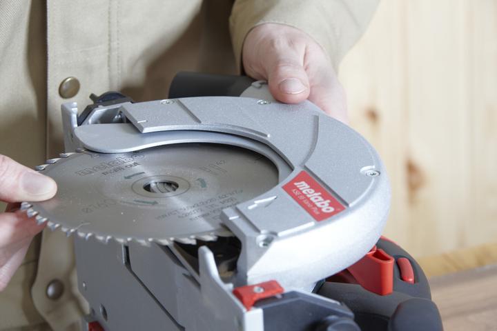 Image du produit Metabo Scie circulaire de plongée et à main KSE 55 Vario Plus