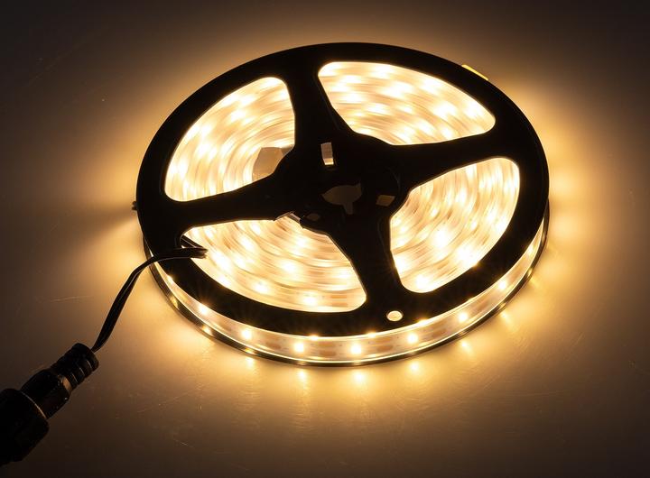 Produktbild Chilitec Solar LED-Strip, 3 m, IP44, 3000 K, warmweiss (300 cm)