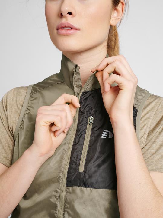 Actual product image Newline Women Packable Tech Gilet (M)