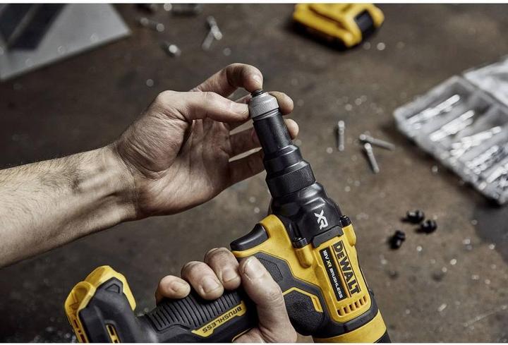 Actual product image DeWalt DCF403NT-XJ