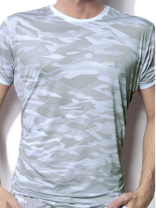 Weiss, Camouflage