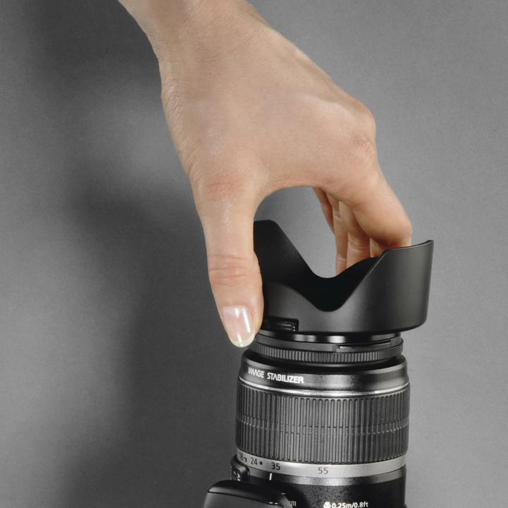 Actual product image Hama Lens hood 67 with lens cap