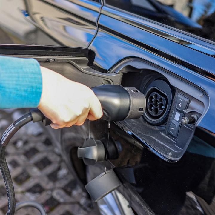 Immagine prodotto InLine Cavo di ricarica per auto a spirale EV 22kW tipo 2 (Tipo 2, 22 kW, 32 A, 5 m)