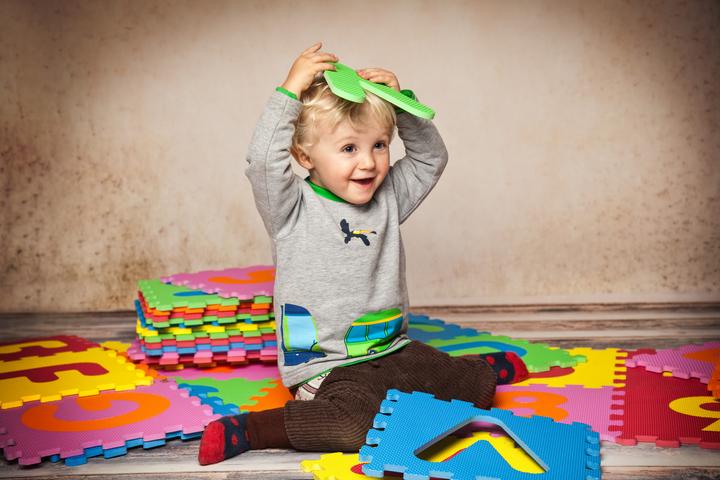Immagine prodotto Knorrtoys Tappetino per puzzle - "Alfabeto"/26 pezzi/32 cm (160 x 160 cm)
