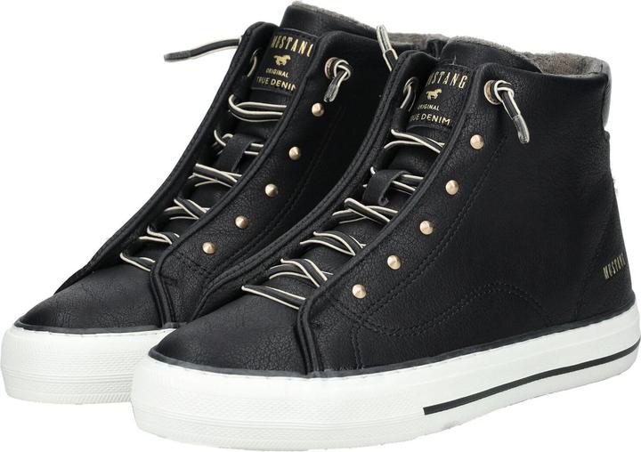 Actual product image Mustang Sneaker (40)