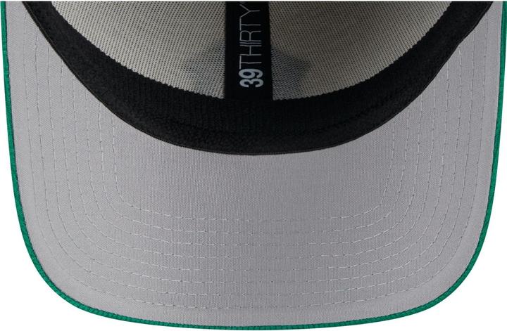 Actual product image New Era 39Thirty Cap - Saint Patrick's Day New York Yankees - (S/M)