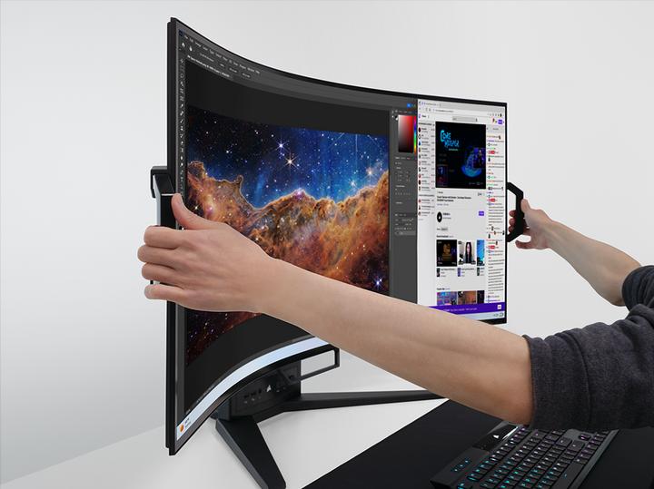 Actual product image Corsair Xeneon Flex 45WQHD240 (3440 x 1440 pixels, 45")