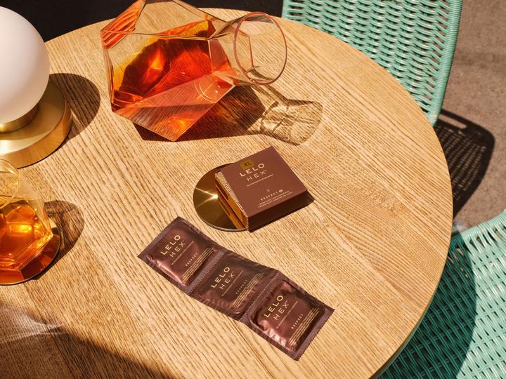 Produktbild LELO HEX Condoms Respect XL (3 Stk.)