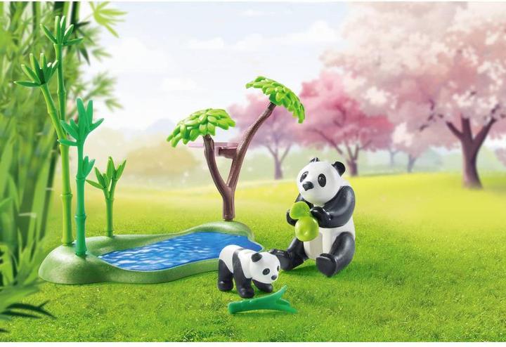 Actual product image Playmobil 71762 Asian garden with panda feeding (71762)