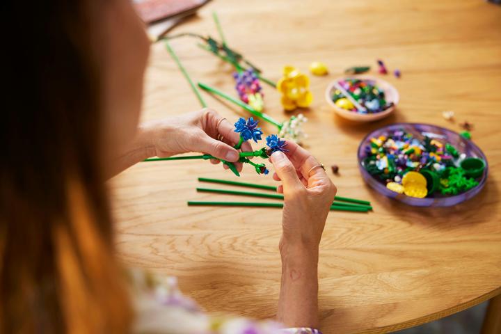Image du produit LEGO Bouquet de fleurs sauvages (10313, LEGO Icons, LEGO Botanical)