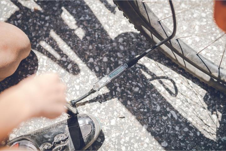 Actual product image Lezyne Micro Floor Drive HPG