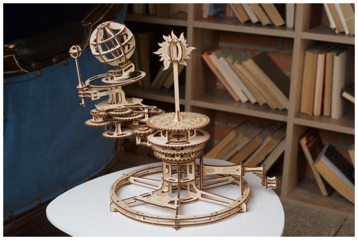 Produktbild Ugears Mechanisches Tellurium