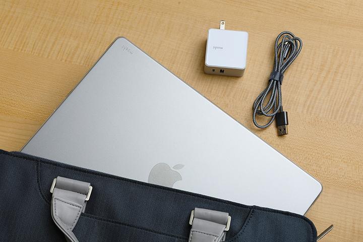Produktbild Moshi iGlaze Hardshell Case - Obudowa MacBook Pro 14" (2021) (Stealth Clear)" (14", Apple)