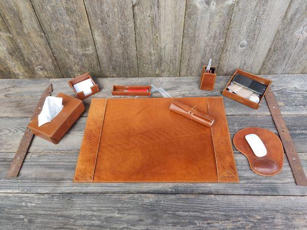 Produktbild Alpenleder Schreibunterlage Tirol 68 x 45 cm, Brandy (1 x 45 x 68 cm)