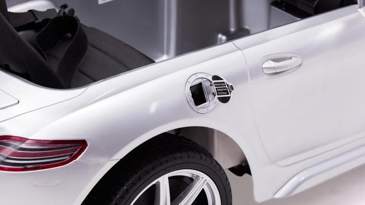 Actual product image Rastar Mercedes-Benz SLS AMG (6 V)