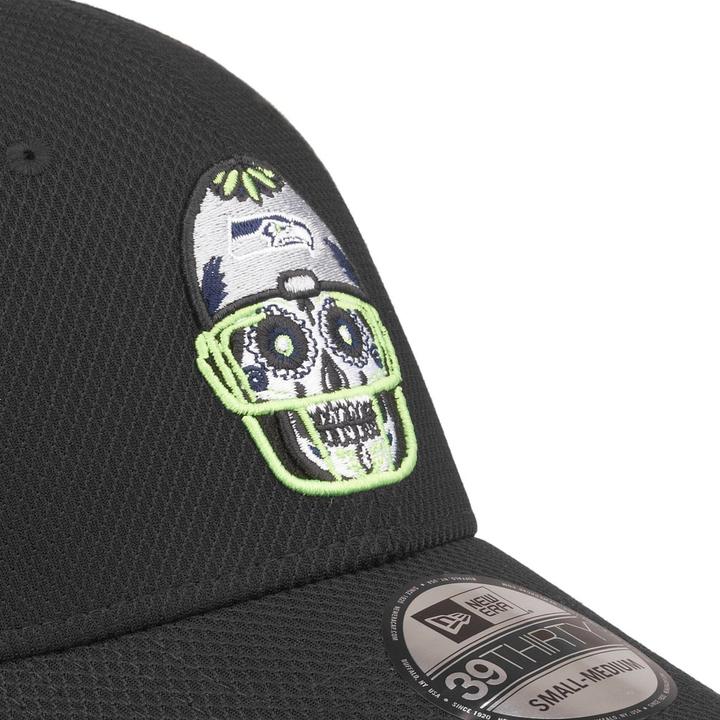 Image du produit New Era 39Thirty Stretchfit Diamond NFL Sugar Skull (XS)