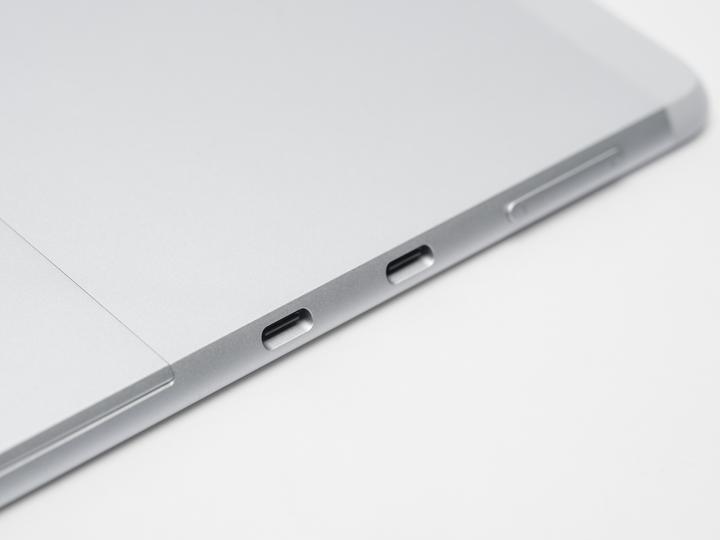 Produktbild Microsoft Surface Pro X (13", Microsoft SQ1, 8 GB, 128 GB)