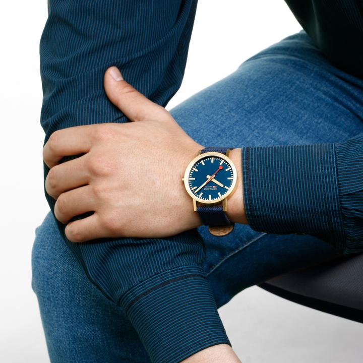 Immagine prodotto Mondaine Classico - Ispirato alla natura - IP Oro (Orologio da polso analogico, 40 mm)