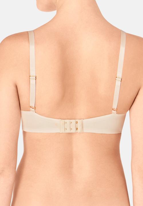 Image du produit Triumph Essentiels pour le maquillage du corps WP (80 B, Une unité par pack)