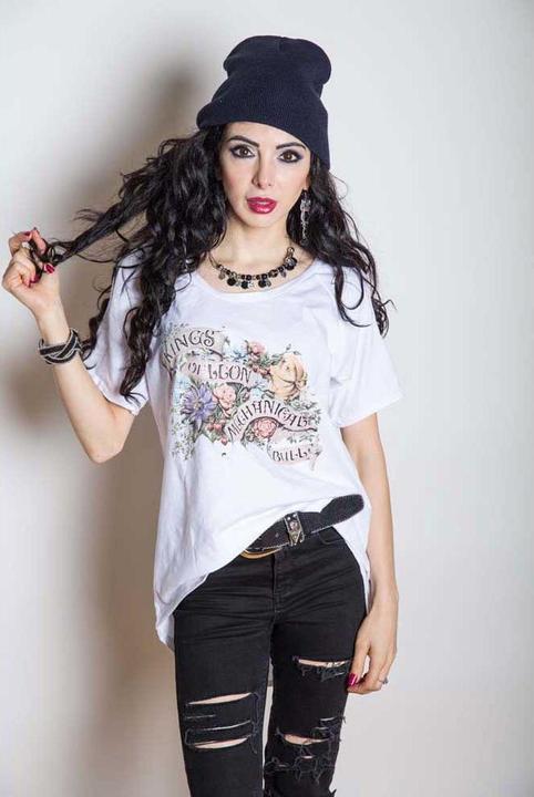 Actual product image Kings of Leon Flowers (Girlie) (M)