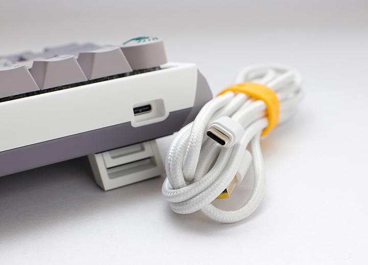 Produktbild Ducky One 3 Mist Grey SF Gaming Tastatur, RGB LED - MX-Blue (US) (US, Kabelgebunden)