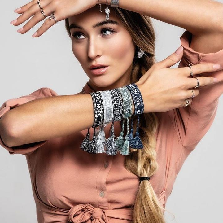 Produktbild Engelsrufer Good Vibes ERB-GOODVIBES-BIY Armband (25 cm, 10% Baumwolle, 90% Polyester recycelt)