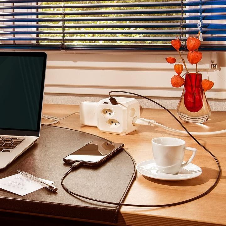 Immagine prodotto Steffen Cubo (8 x, USB-A, Tipo 13, 1.50 m)