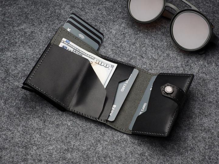Produktbild Pularys Wallet HIKER + Keychain Kreditkartenetui