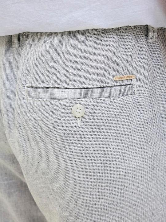 Actual product image Jack & Jones Tapered Fit Shorts Shorts (XS)