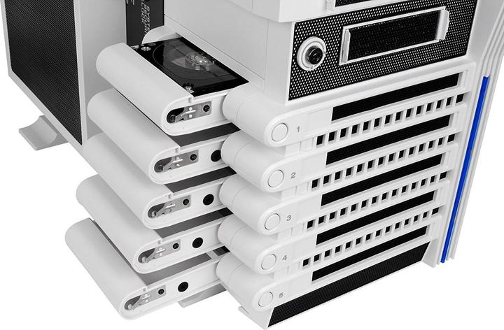 Actual product image Thermaltake Level 10 GT Snow Edition (E-ATX, ATX)