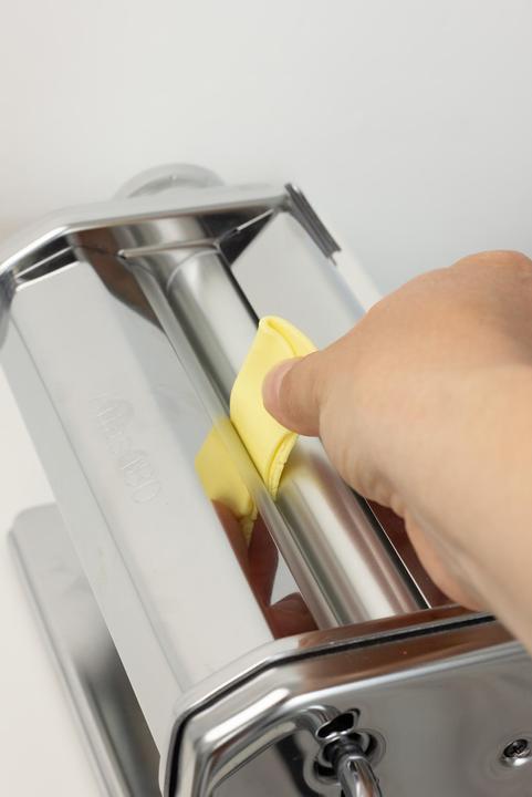 Actual product image Cernit Pasta machine
