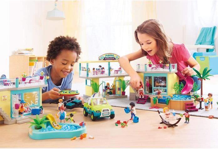 Actual product image Playmobil Beach Hotel (70434, Playmobil Family Fun)