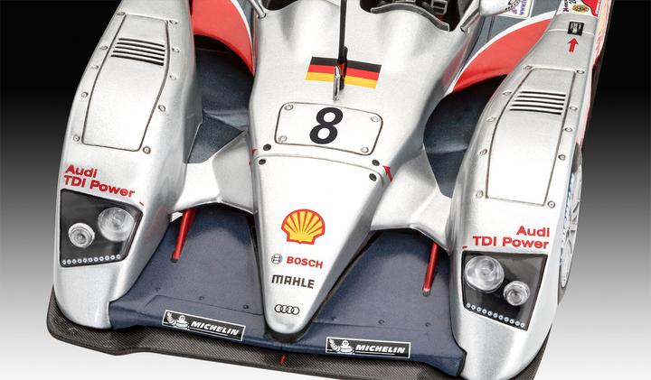 Actual product image Revell Gift Set Audi R10 TDI Le Mans + 3D Puzzle Diorama