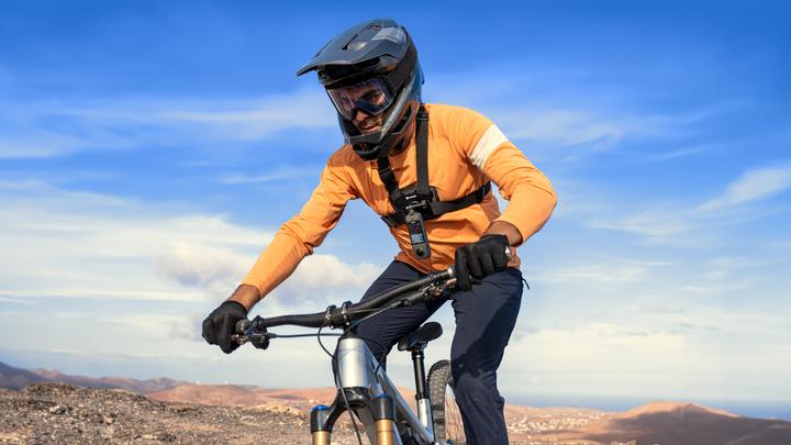 Actual product image Insta360 X4 Adventure Bundle (30p, Bluetooth, Wi-Fi)