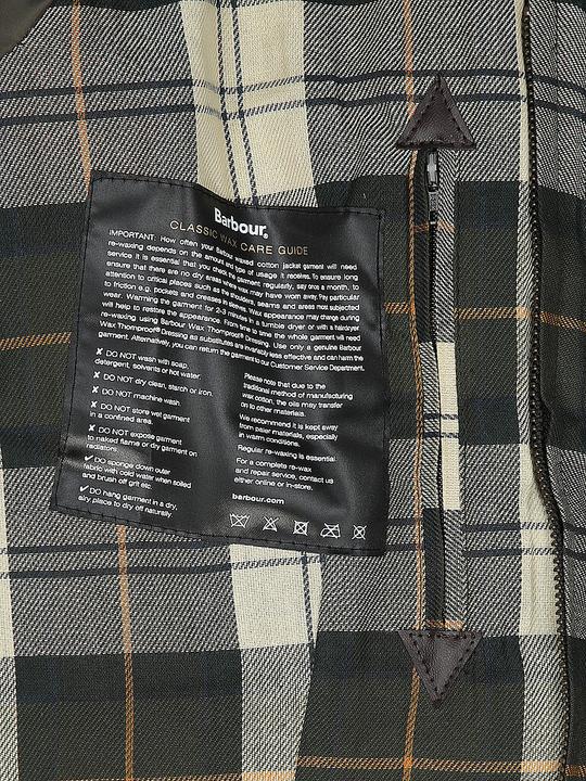 Actual product image Barbour Beadnell Wax Jacket (46)
