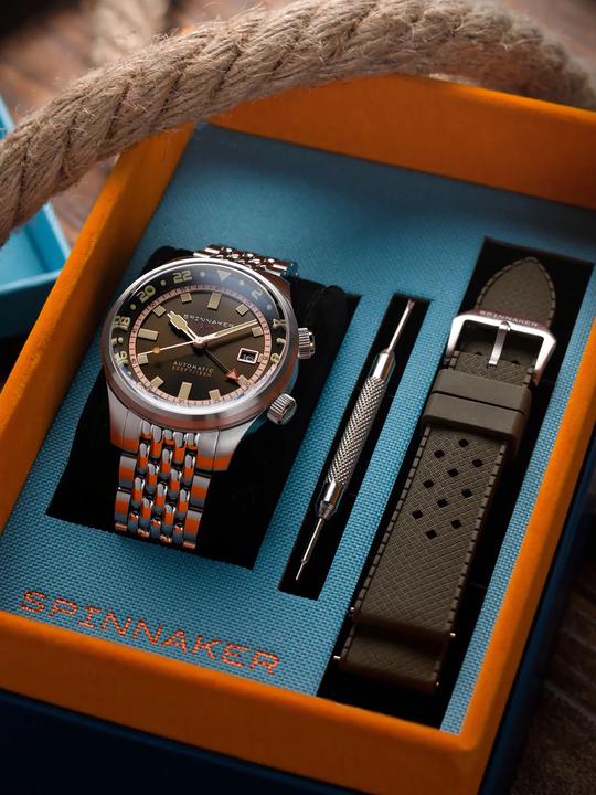 Actual product image Spinnaker SP-5121-22 Bradner GMT (Analogue wristwatch)