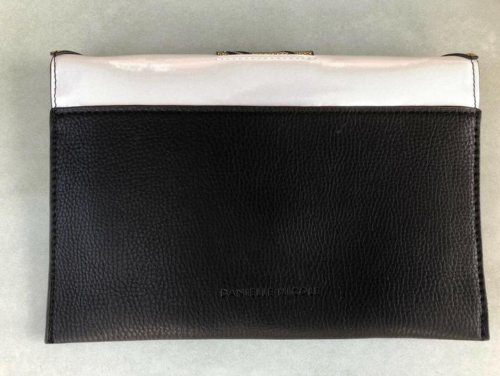 Immagine prodotto Danielle Nicole Pochette con divisa da Tassorosso Harry Potter