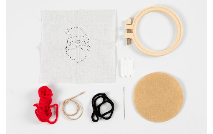 Produktbild Creativ Company Bastelset Sticken Nikolaus
