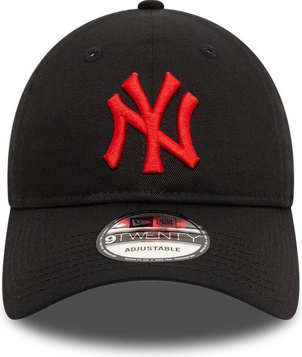 Actual product image New Era 9Twenty Casual Cap - New York Yankees Black / Red (One size)