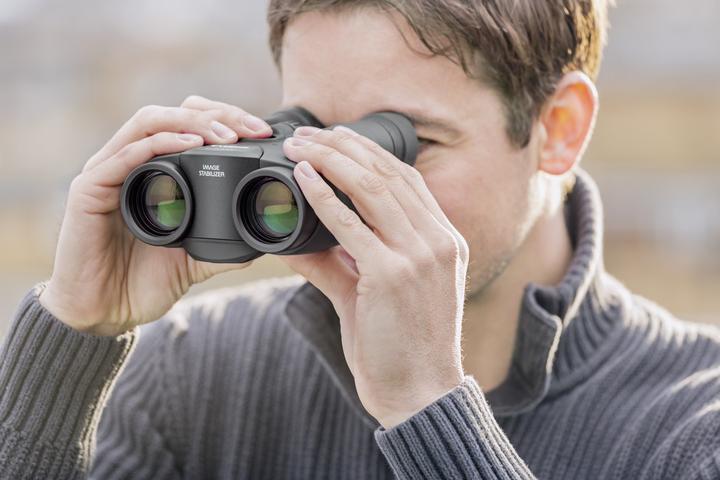 Actual product image Canon 10x30 IS II (10 x, 30 mm)