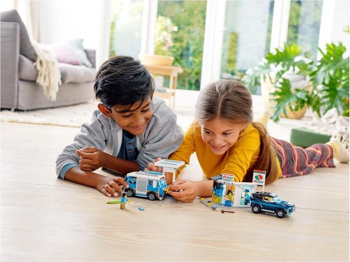 Immagine prodotto LEGO Stazione di riempimento (60257, LEGO City)