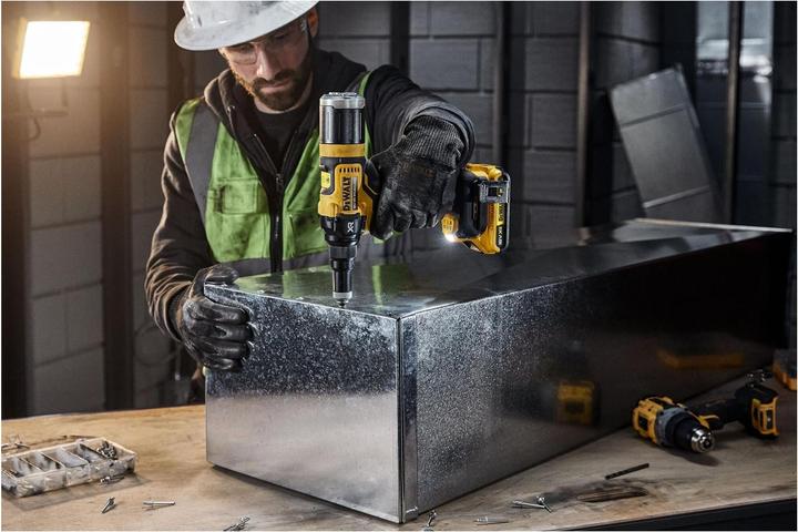 Actual product image DeWalt DCF403NT-XJ